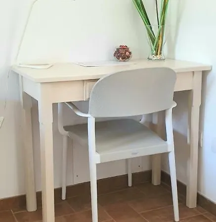 Uliwood 4* Caltanissetta