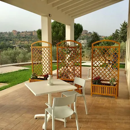 Uliwood 4* Caltanissetta